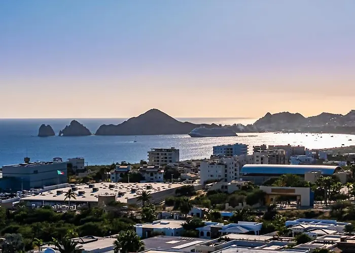 Сasa de vacaciones Modern With Ocean View, Pool, Patio, Tennis & Gym *