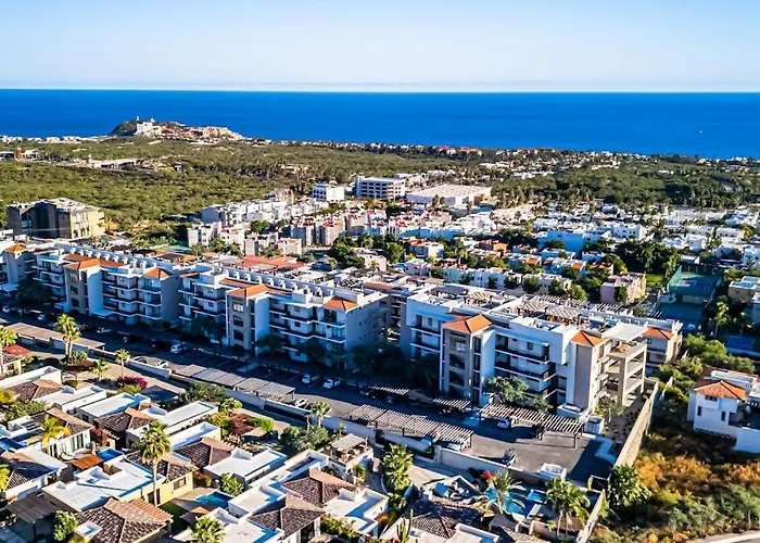 Modern With Ocean View, Pool, Patio, Tennis & Gym